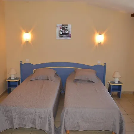 Cote Midi D'hote 2* Chaneins