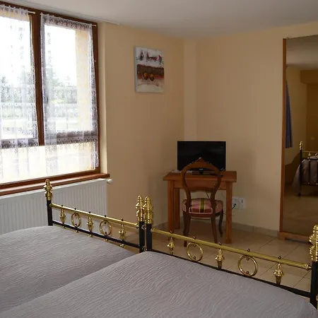 Hotel Cote Midi D'hote