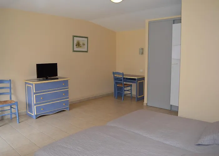 Hotel Côté Midi D'hôte 2*
